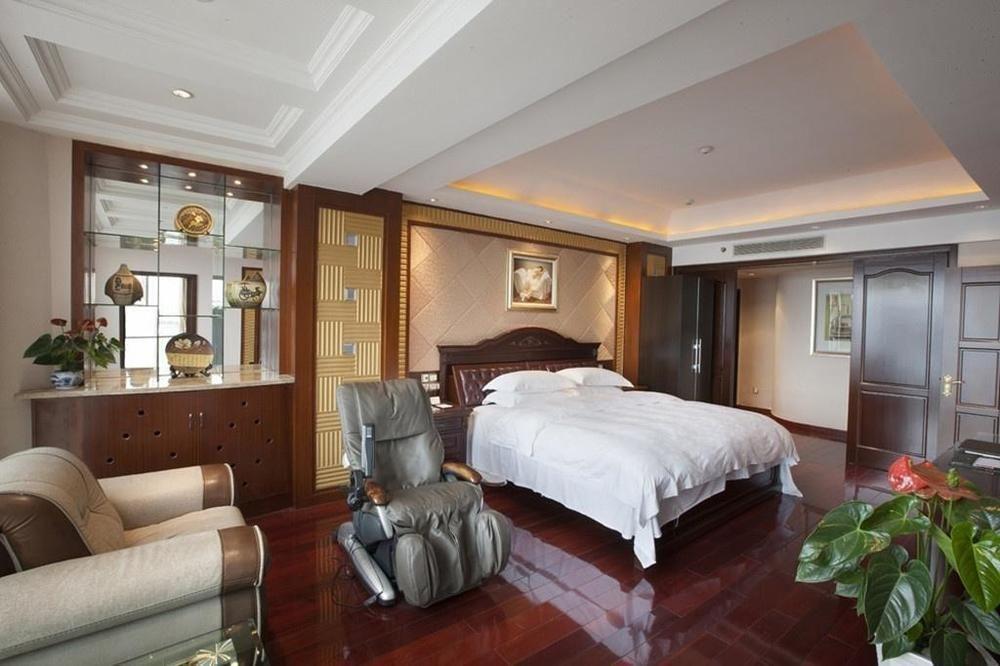Chengdu Taicheng Hotel Exterior photo